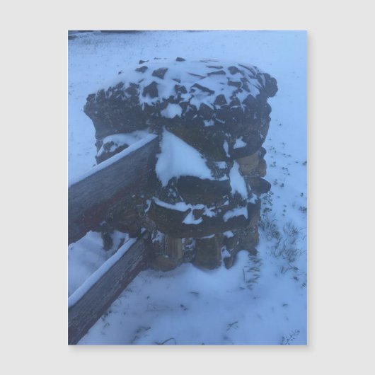 スノーピラーマグネット (正面)