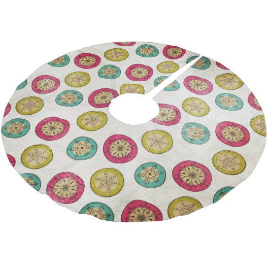 スノーフレークオルブオンホワイトホリデーツリースカート ブラッシュドポリエステルツリースカート (アングル)