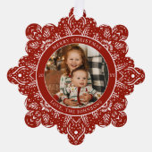 スノーフレーククリスマスレッドラウンド写真 オーナメントカード (正面)