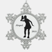 スノーフレークパーソナライズされたテニスクリスマスオーナメント スノーフレークピューターオーナメント (正面)