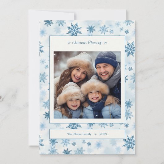 スノーフレークブルーとホワイトウォーターの色の家族写真 シーズンカード (正面)