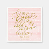 スノーフレークベビー外は寒い女の子ベビーシャワー スタンダードカクテルナプキン (正面)