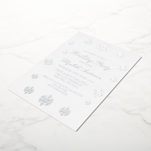 スノーフレーク冬の誕生日 箔招待状 (回転した状態)