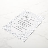 スノーフレーク冬の赤ちゃんシャワー 箔招待状 (回転した状態)