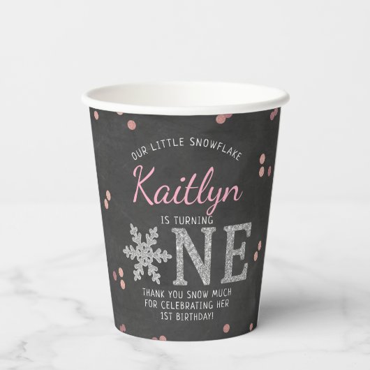 スノーフレーク冬の黒板の最初の誕生日 紙コップ (裏面)