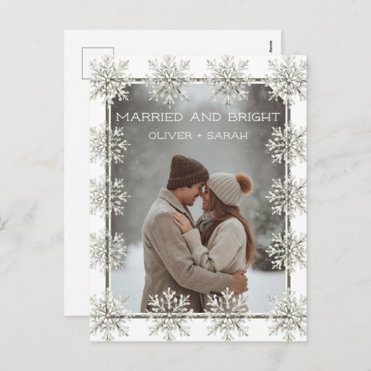 スノーフレーク結婚したと明るいカップルの写真 シーズンポストカード (正面/裏面)
