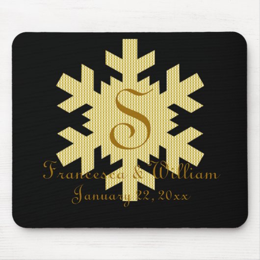 「スノーフレーク・イン・金ゴールド&ホワイト・プレイド」 - Monogram (1) マウスパッド (正面)