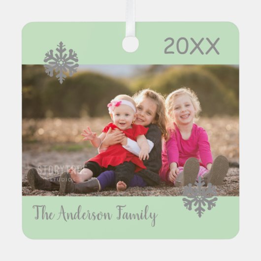 スノーフレーク・クリスマスファミリーの写真 メタルオーナメント (正面)