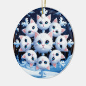スノーフレーク・顔をキュートな白猫 セラミックオーナメント (左)