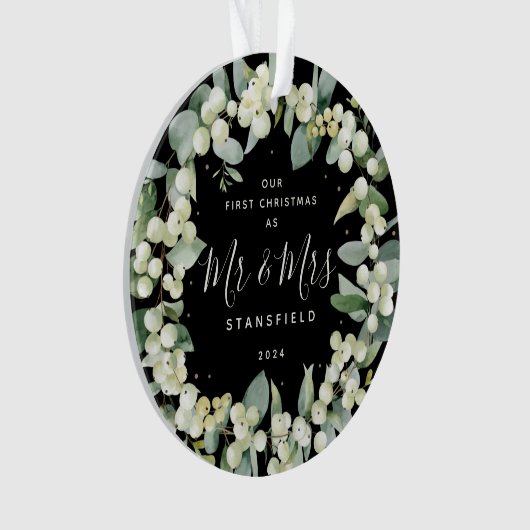 スノーベリー – 私たちの初めてのクリスマスミスター&ミセス写真 オーナメント (正面)
