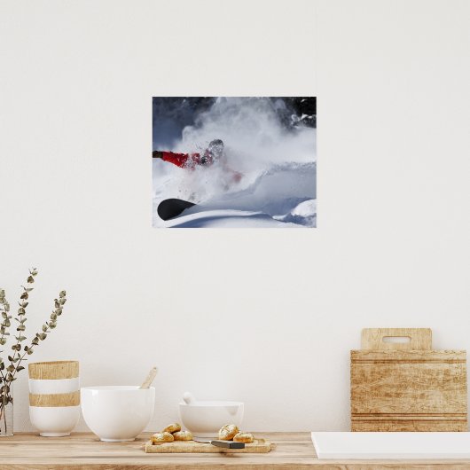 スノーボーダーが跡の無い粉を掻き込む ポスター (キッチン)