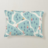 スノーボーダーやスキーヤーがスキー場に乗る。Pe アクセントクッション (裏面)