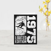 スノーボーダーヴィンテージ1975誕生日スノーボーディングスノ カード (黄色い花)