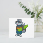 スノーボードを履くラコーン ポストカード (スタンド正面)