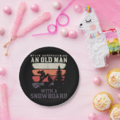 スノーボードを持つ老人を決して過小評価しない ペーパープレート (パーティー)