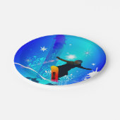 スノーボード、青いbackgの板を持つスノーボーダー ペーパープレート (アングル)