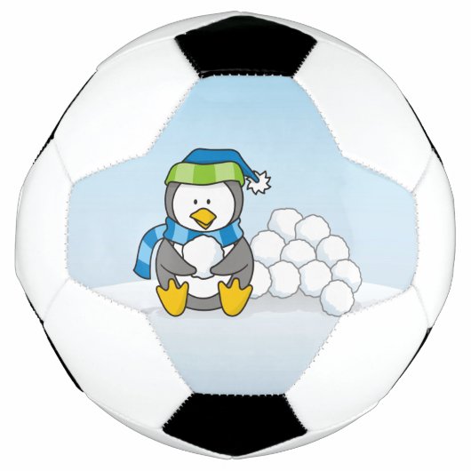 スノーボールを持って座っている小さなペンギン サッカーボール (正面)