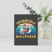 スノーモービルガールの冬の休日 ポストカード (スタンド正面)