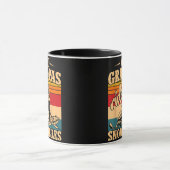 スノーモービルクールに乗るグランパス乗りスノーモービルSnowmobile Snowmob マグカップ (中央)