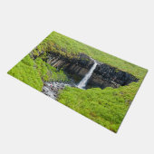 スバルティフォス滝inスカフタフェル – アイスランド ドアマット (アングル)