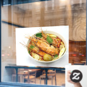 スパイシーなエビのスープ熱い酸っぱいスープタイのレストラン ウィンドウサイン (カフェ窓)