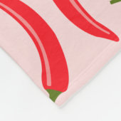 スパイシーレッドチリパターン フリースブランケット (角)