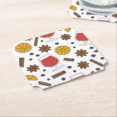 スパイス・ドードル付きクリスマスレッド・マルチ・ワイン ペーパーコースター (アングル)