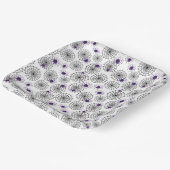 スパイダーウェブ&パープルスパイダーズのハロウィンホワイトパターン ペーパープレート (傾斜あり)