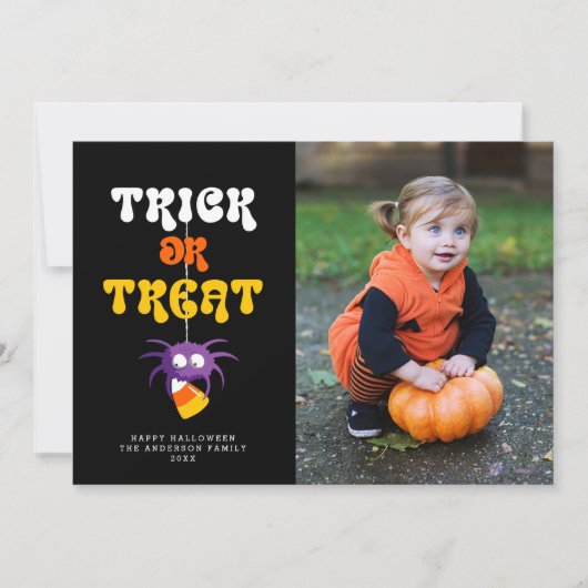 スパイダーキャンディーコーンのトリックまたはハロウィーンの写真を扱う シーズンカード (正面)