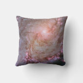 スパイラル銀河系M83、星の形成で燃え上がる。 クッション (裏面)