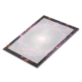 スパイラル銀河系Ngc 3351. ノートパッド (アングル)