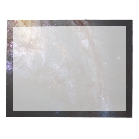 スパイラル銀河系Ngc 3627. ノートパッド (正面)