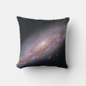 スパイラル銀河系Ngc 3972. クッション (正面)