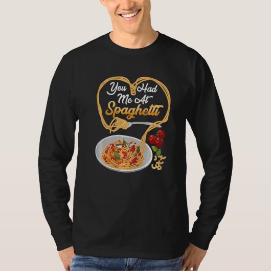 スパゲッティに惚れたわ イタリア料理好きのための面白いP Tシャツ (正面)