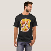 スパゲッティパスタを食べるコーギー 犬 イタリア料理 Tシャツ (正面フル)