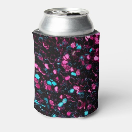 スパークリーのピンクの青モザイクグリッタースパークルモノグラム 缶クーラー (缶裏面)
