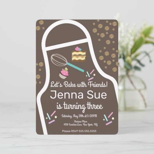 スパークリー振りかけるカップケ飾ーキの誕生日 招待状 (スタンド正面)