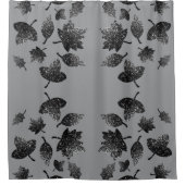 スパークリー葉グレー銀秋秋のパターン シャワーカーテン (正面)