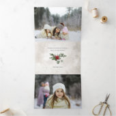 スパークリー雪のシーン冬のフローラ写真 三つ折りクリスマスカード (内部)