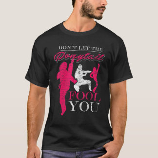 スパーリングアスリートガールズ日本の武術空手 Tシャツ