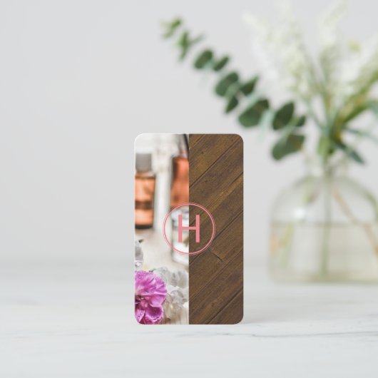 スパ | モノグラム 名刺 (スタンド正面)