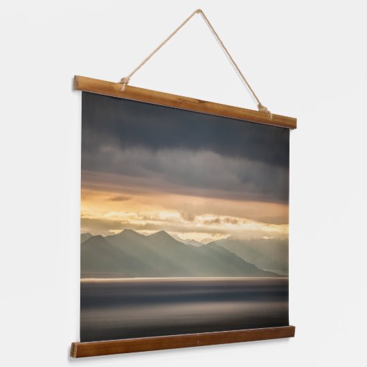 スピッツベルゲンスバルバード 吊り下げ型タペストリー (傾斜あり)