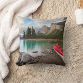 スピリット·アイランドの海岸にあるシーカヤック クッション (ブランケット)