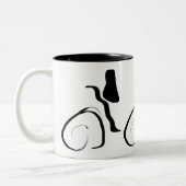 スピンサイクル：抽象芸術ブラック&ホワイト ツートーンマグカップ (左)