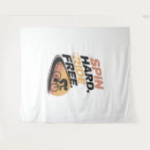 スピン懸命ライドフリーバイサイクリングTシャツ タペストリー (正面(横))