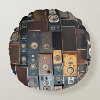 スピーカーの壁 ラウンドクッション