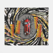 スピード違反のレッドスポーツカーが壁を突き破る フリースブランケット (正面(横))