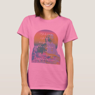 スフィンクスのラテン語引用グラデーションアート Tシャツ