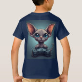 スフィンクス猫がゲームコントローラを持っている Tシャツ (裏面)