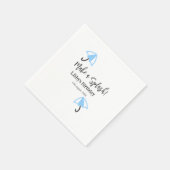 スプラッシュブルーの傘の夏のプールの誕生日p スタンダードカクテルナプキン (角)